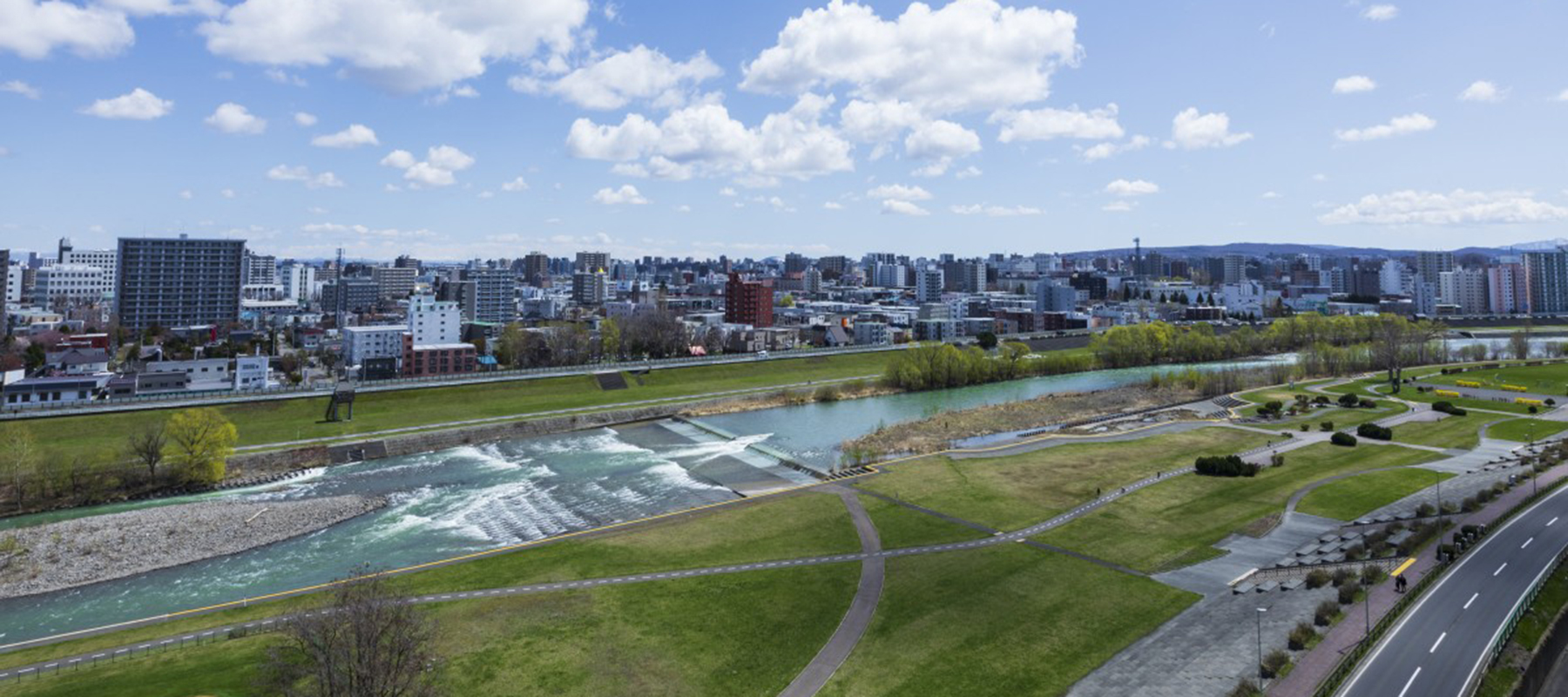 ビジネスインノルテからの札幌市内と豊平川